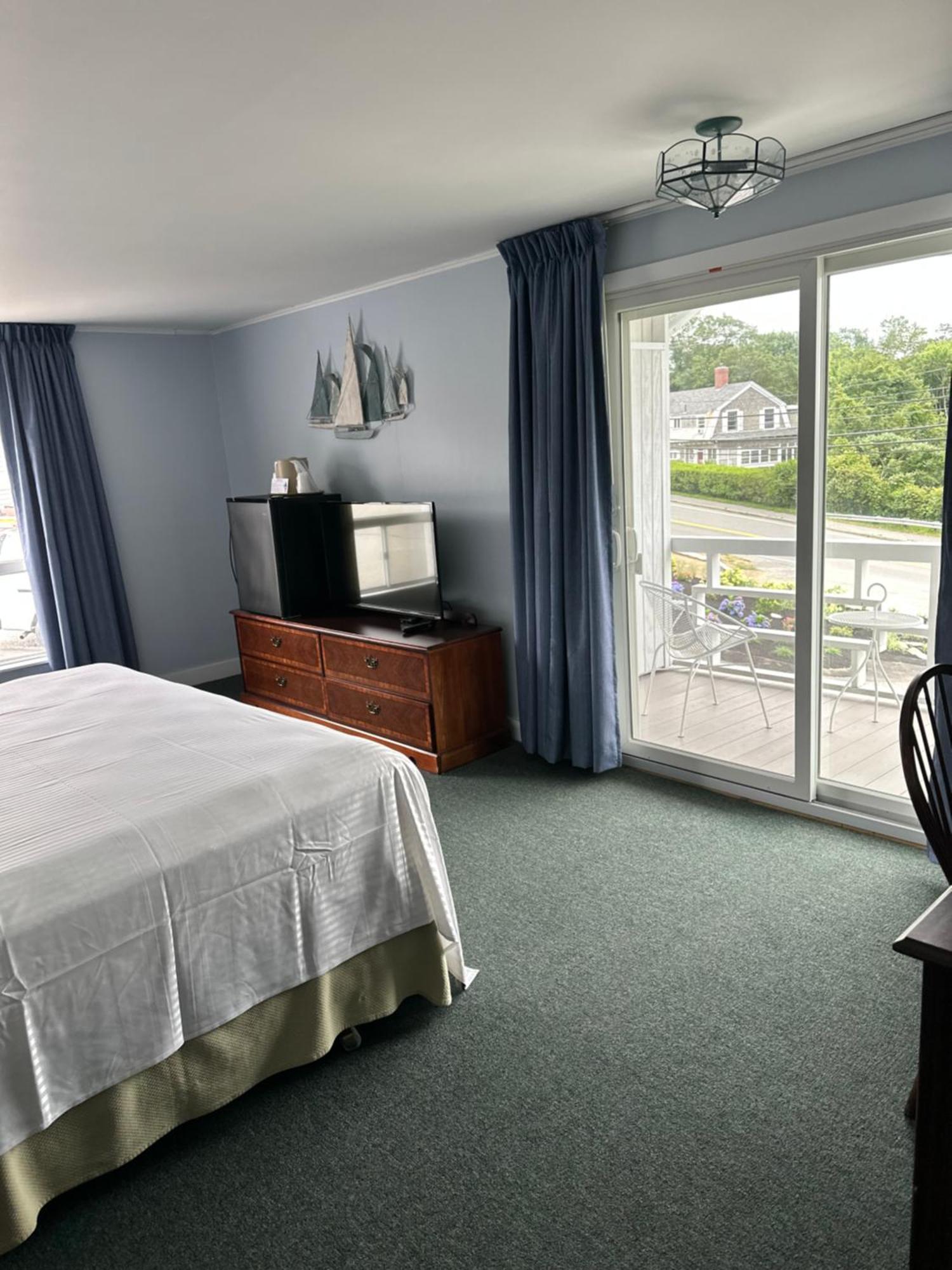 Sands Of Time Motor Inn & Harbor House Woods Hole Bagian luar foto
