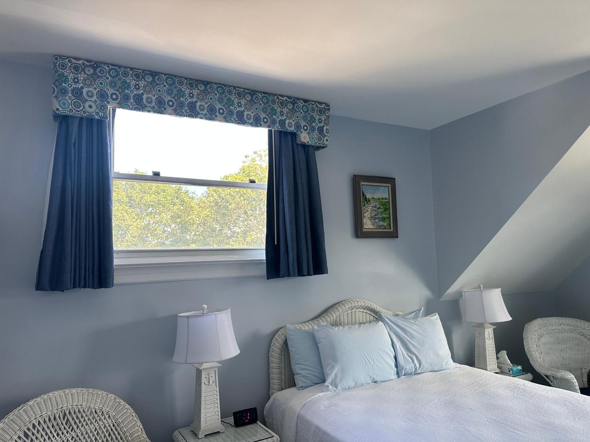 Sands Of Time Motor Inn & Harbor House Woods Hole Bagian luar foto