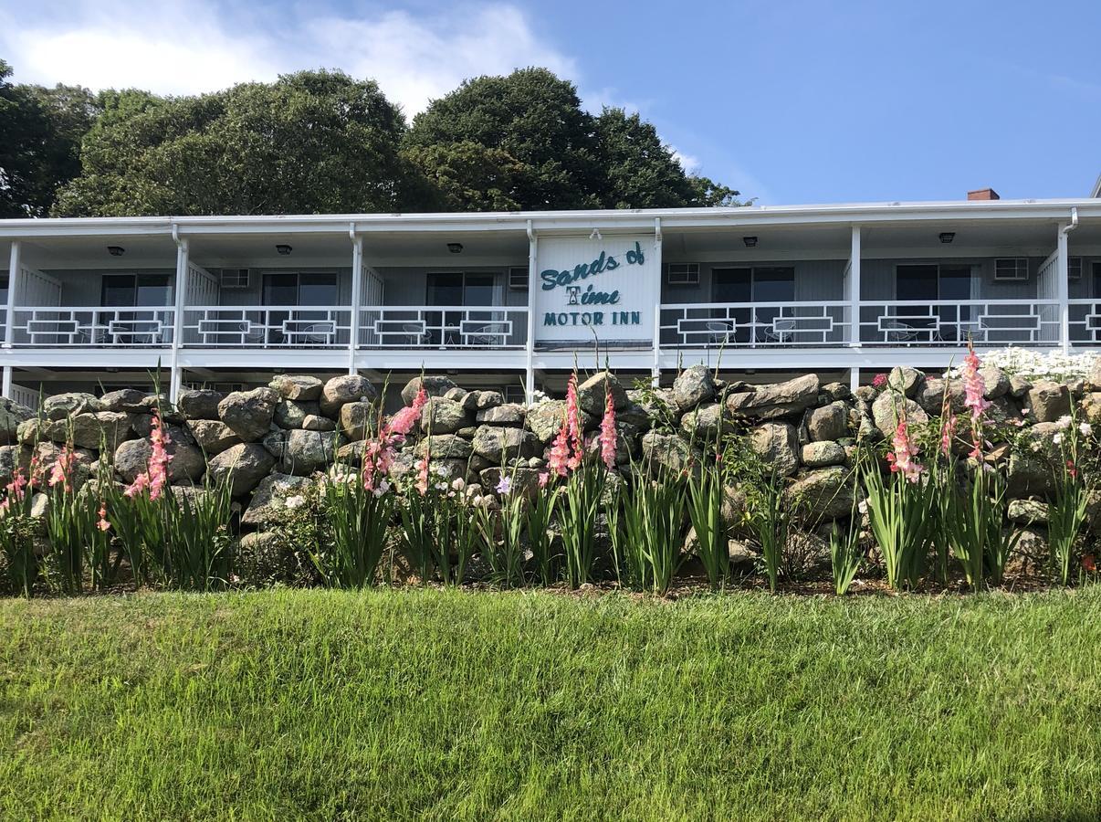 Sands Of Time Motor Inn & Harbor House Woods Hole Bagian luar foto